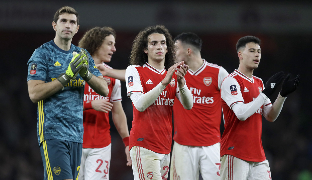 中俄古典式摔跤技术交流 七日切磋共促水平提升